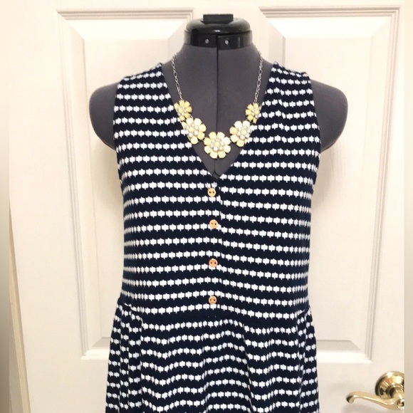 Loft Jacquard V-neck Swing Dress - Picture 6 of 16